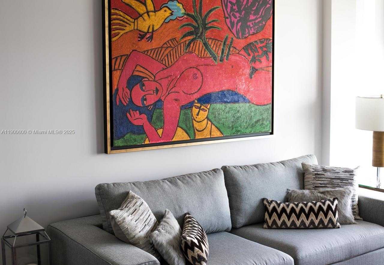 Small Image of 68 SOUTH EAST 6TH ST #2006, Miami Number 8