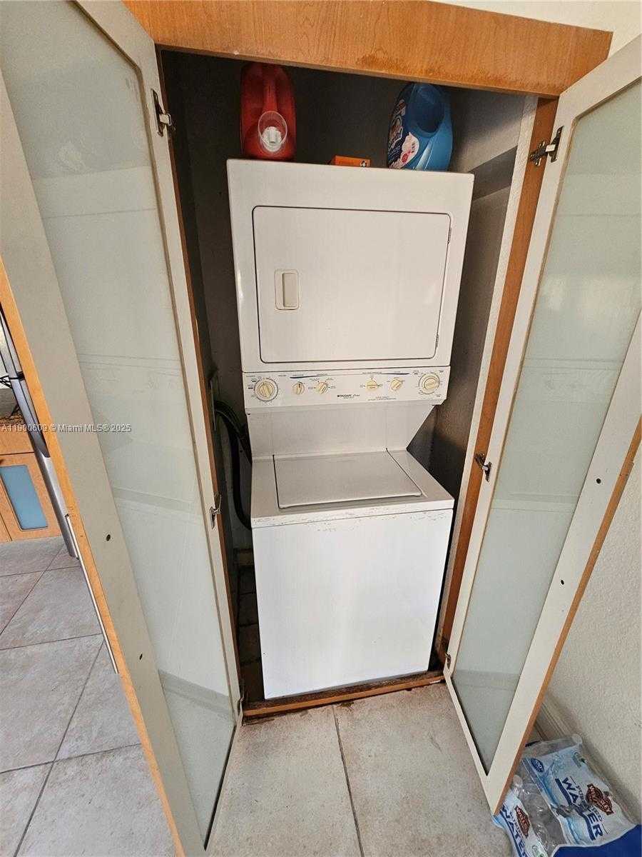 Small Image of 4550 NORTH WEST 79TH AVE #1B, Doral Number 14