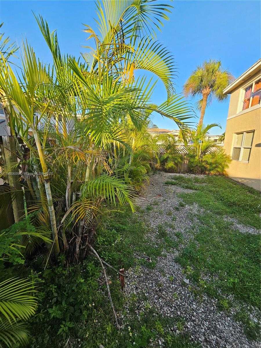 Small Image of 4550 NORTH WEST 79TH AVE #1B, Doral Number 17