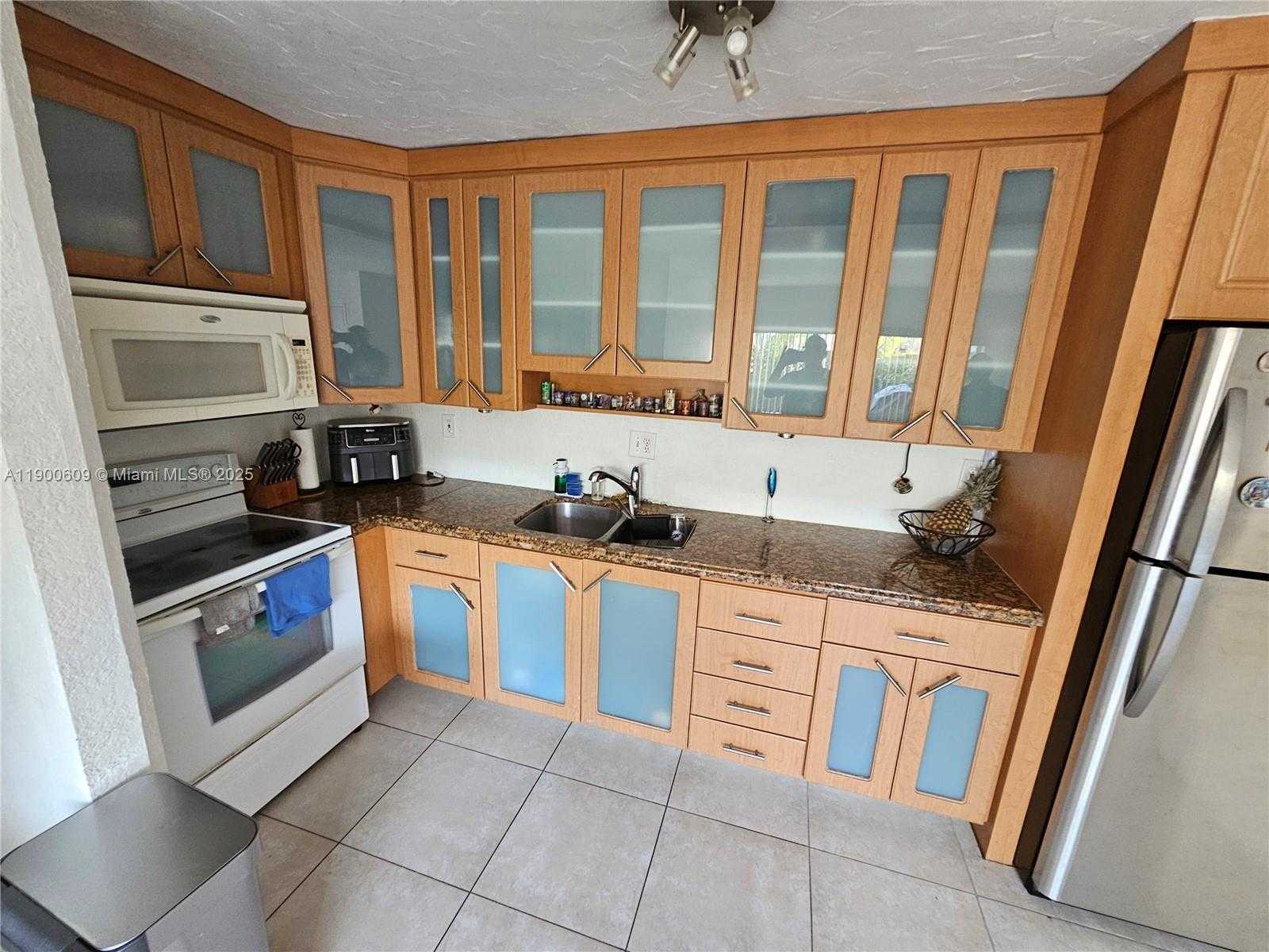 Small Image of 4550 NORTH WEST 79TH AVE #1B, Doral Number 4