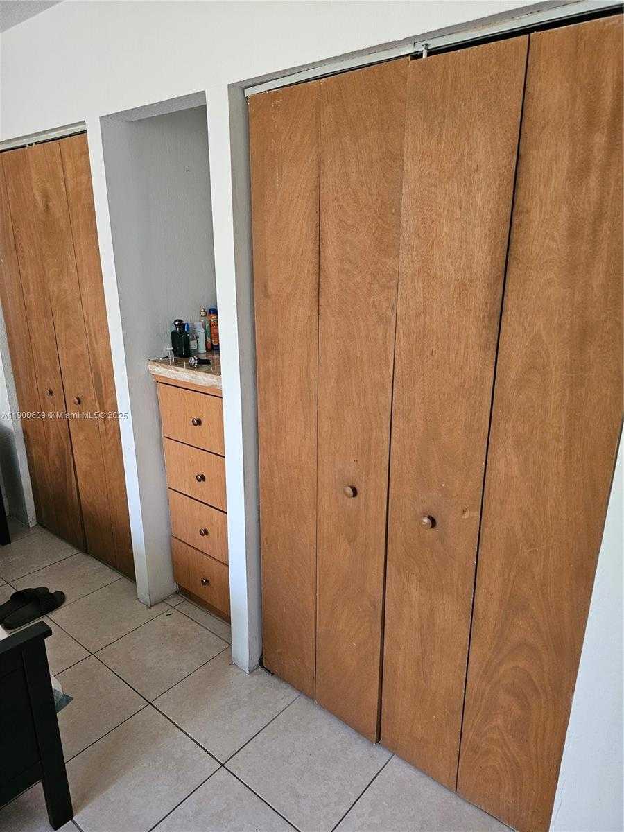 Small Image of 4550 NORTH WEST 79TH AVE #1B, Doral Number 9