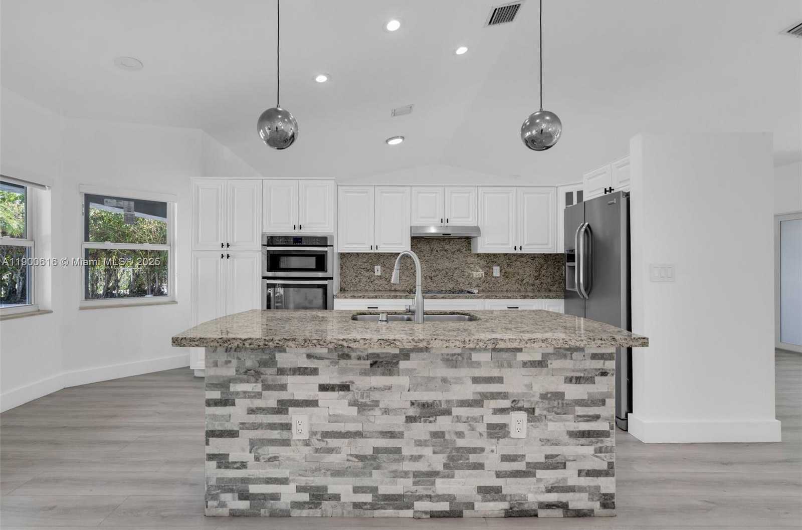 Small Image of 425 SOUTH WEST 198TH TER #., Pembroke Pines Number 13