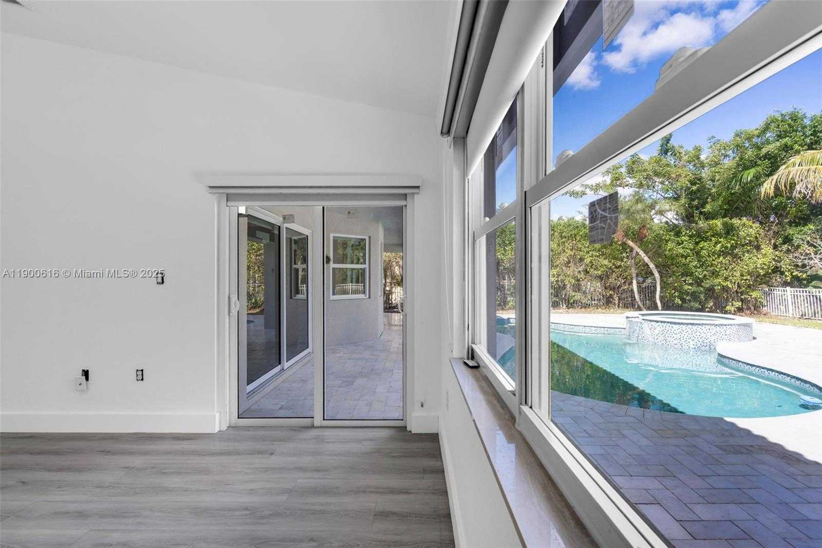 Small Image of 425 SOUTH WEST 198TH TER #., Pembroke Pines Number 20