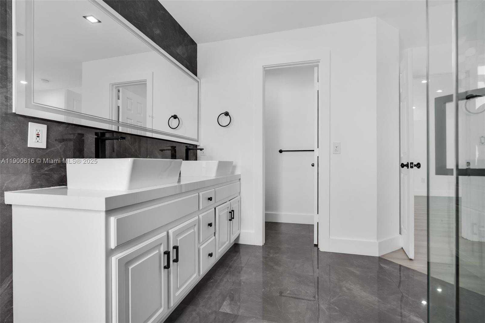 Small Image of 425 SOUTH WEST 198TH TER #., Pembroke Pines Number 24