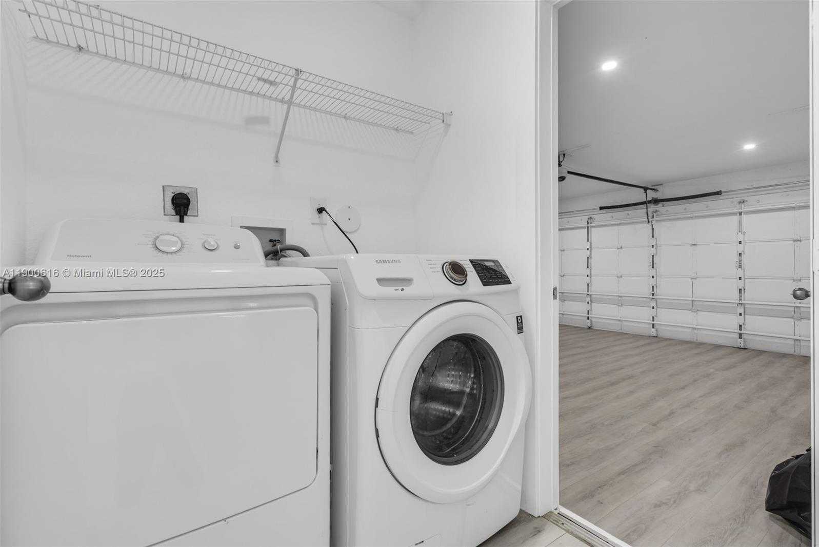 Small Image of 425 SOUTH WEST 198TH TER #., Pembroke Pines Number 33