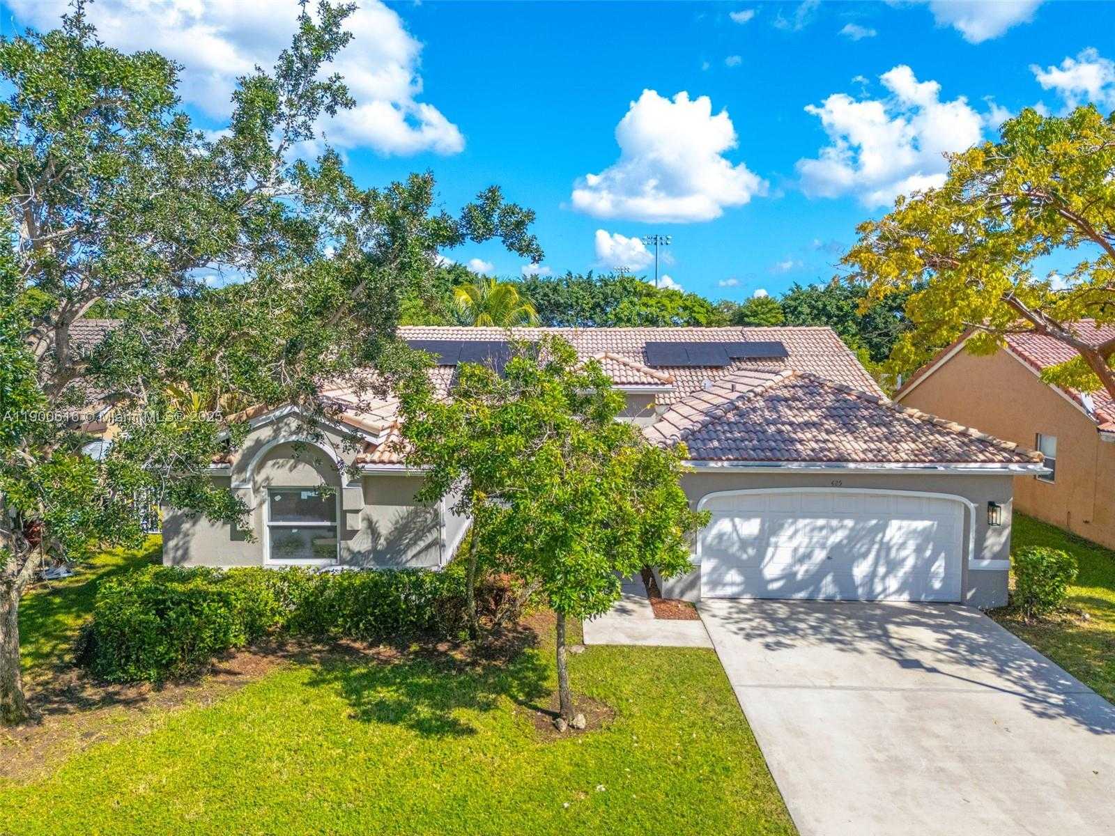 Small Image of 425 SOUTH WEST 198TH TER #., Pembroke Pines Number 45