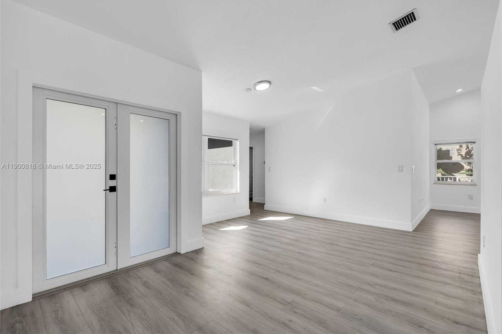 Small Image of 425 SOUTH WEST 198TH TER #., Pembroke Pines Number 7