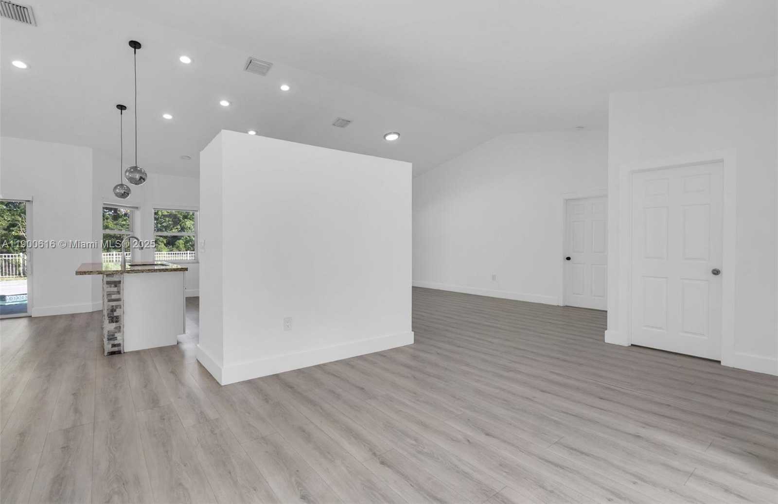 Small Image of 425 SOUTH WEST 198TH TER #., Pembroke Pines Number 8