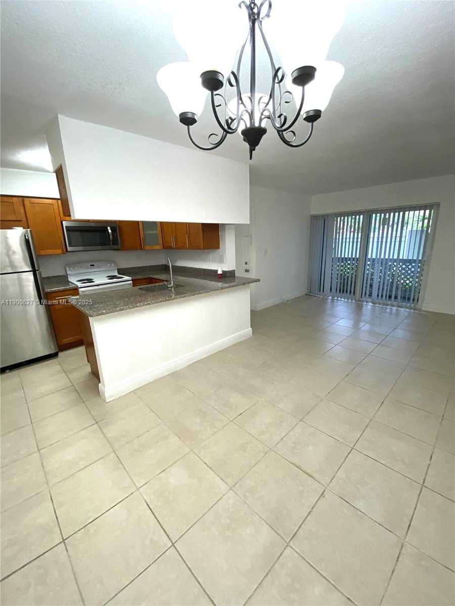 Small Image of 17580 NORTH WEST 67TH PL #I-1, Hialeah Number 13