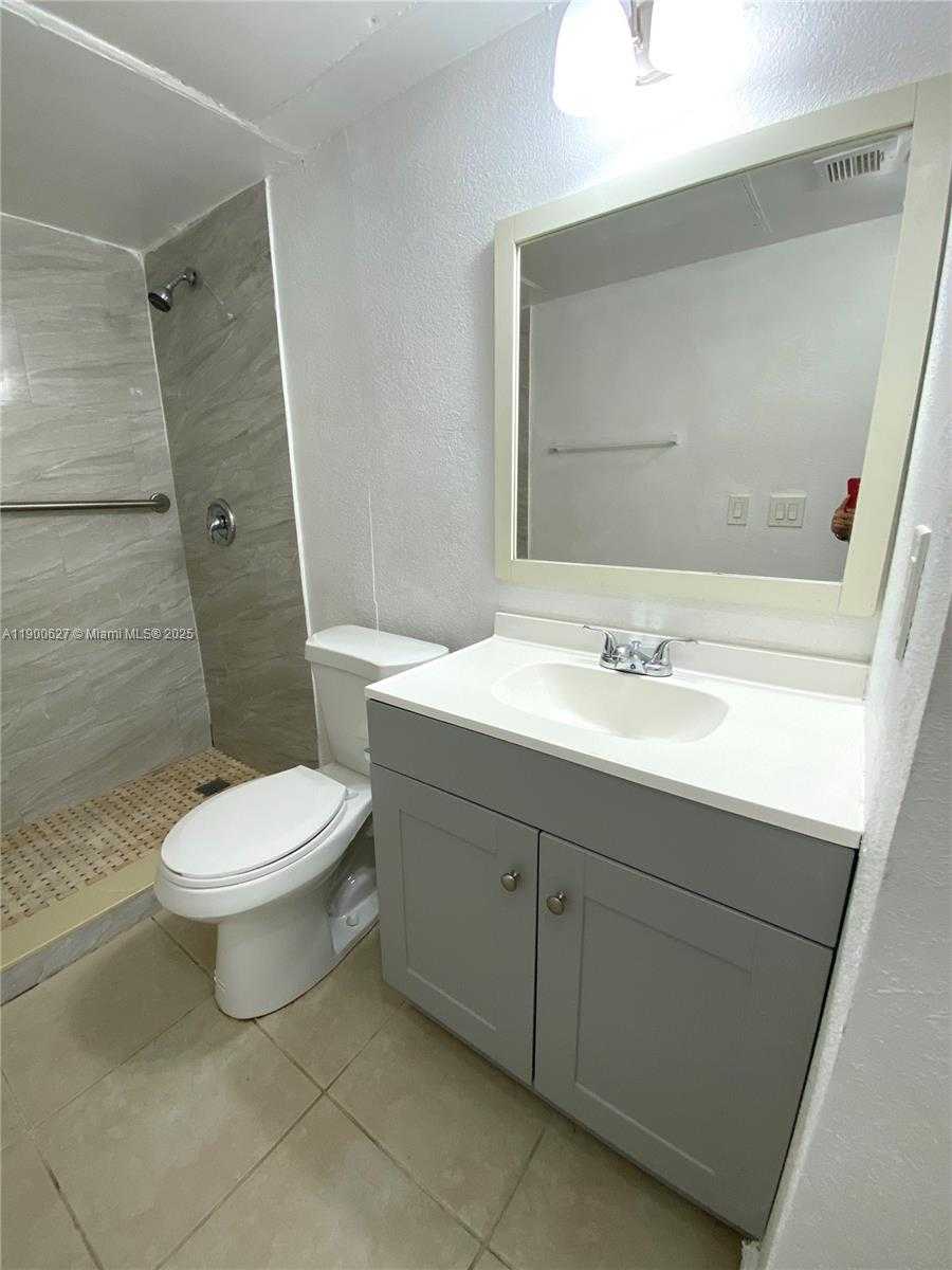 Small Image of 17580 NORTH WEST 67TH PL #I-1, Hialeah Number 21