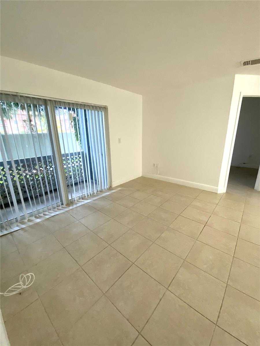 Small Image of 17580 NORTH WEST 67TH PL #I-1, Hialeah Number 9