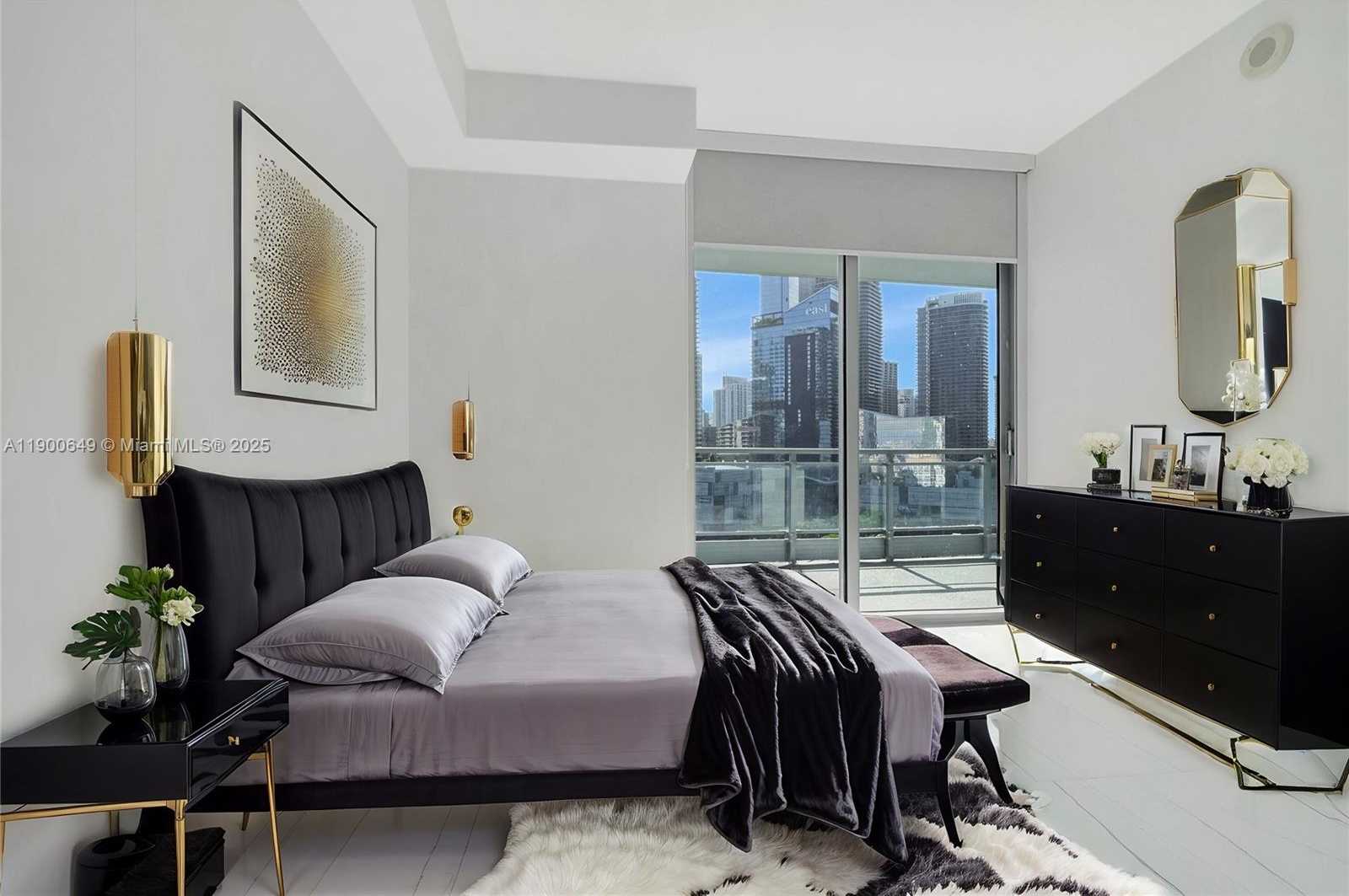 Small Image of 90 SOUTH WEST 3RD ST #1602, Miami Number 3