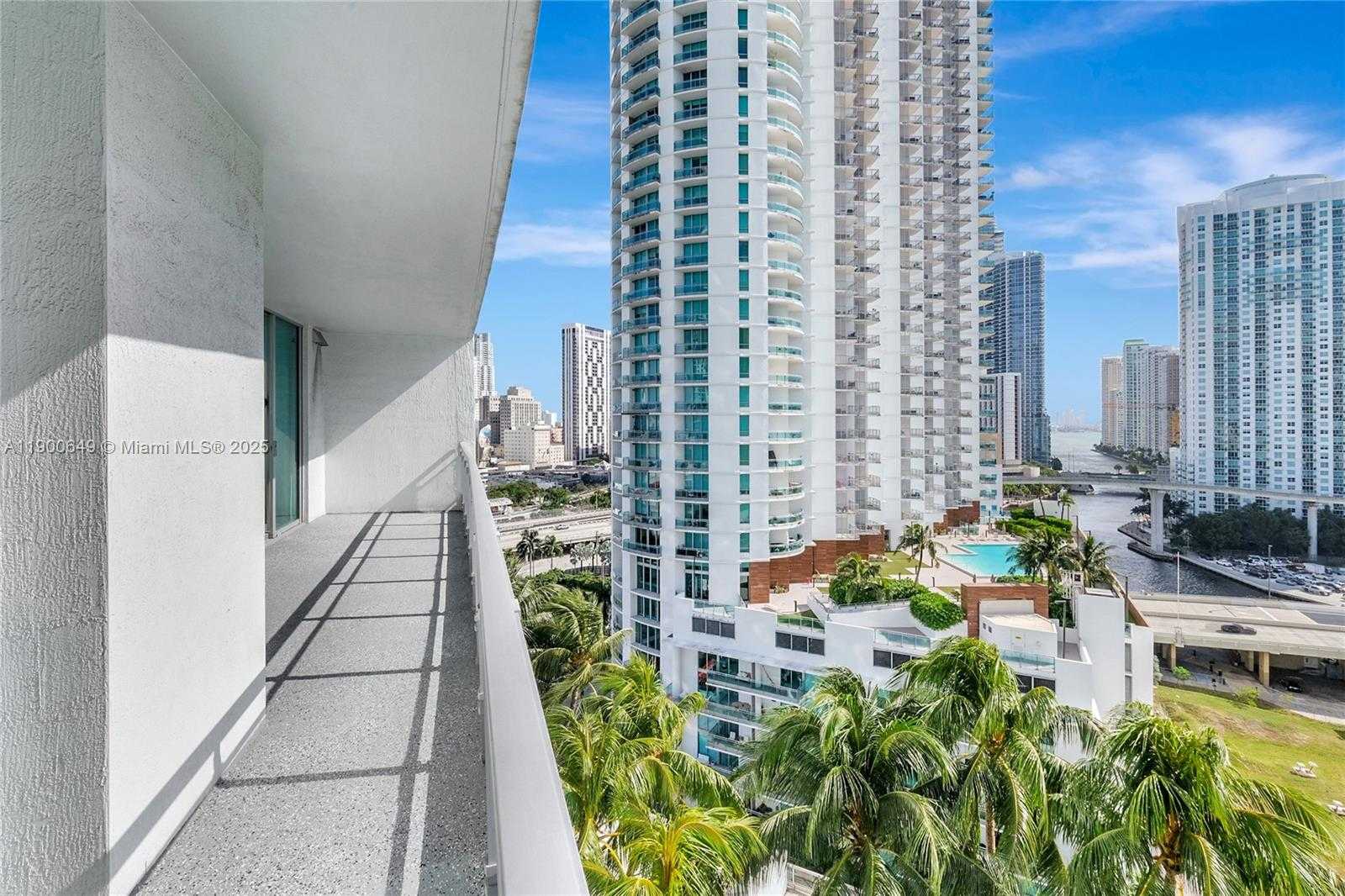 Small Image of 90 SOUTH WEST 3RD ST #1602, Miami Number 30