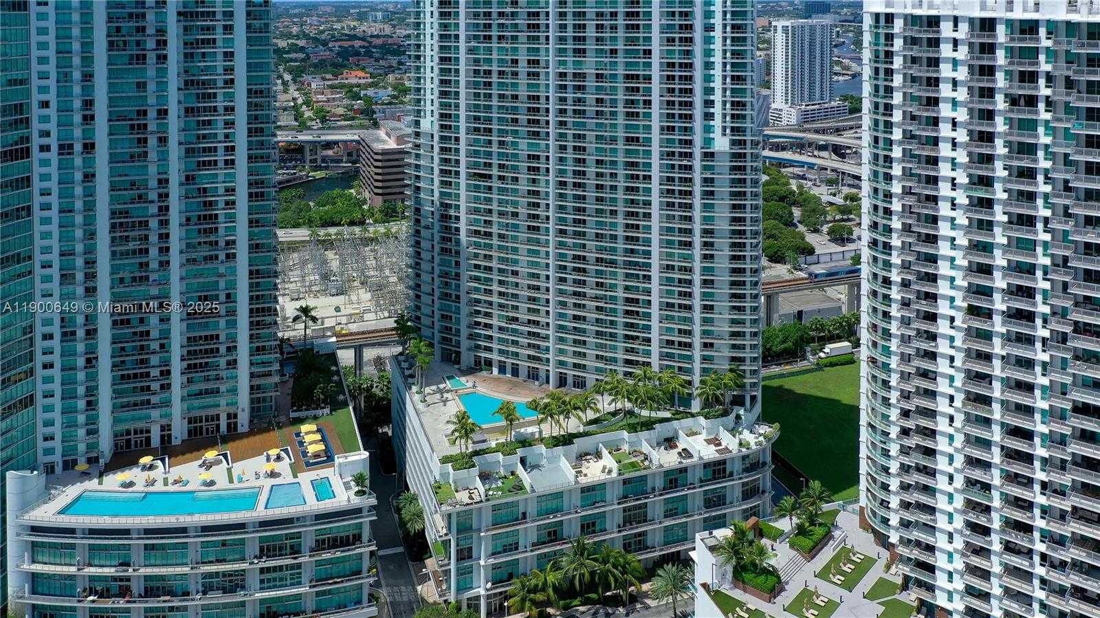 Small Image of 90 SOUTH WEST 3RD ST #1602, Miami Number 42