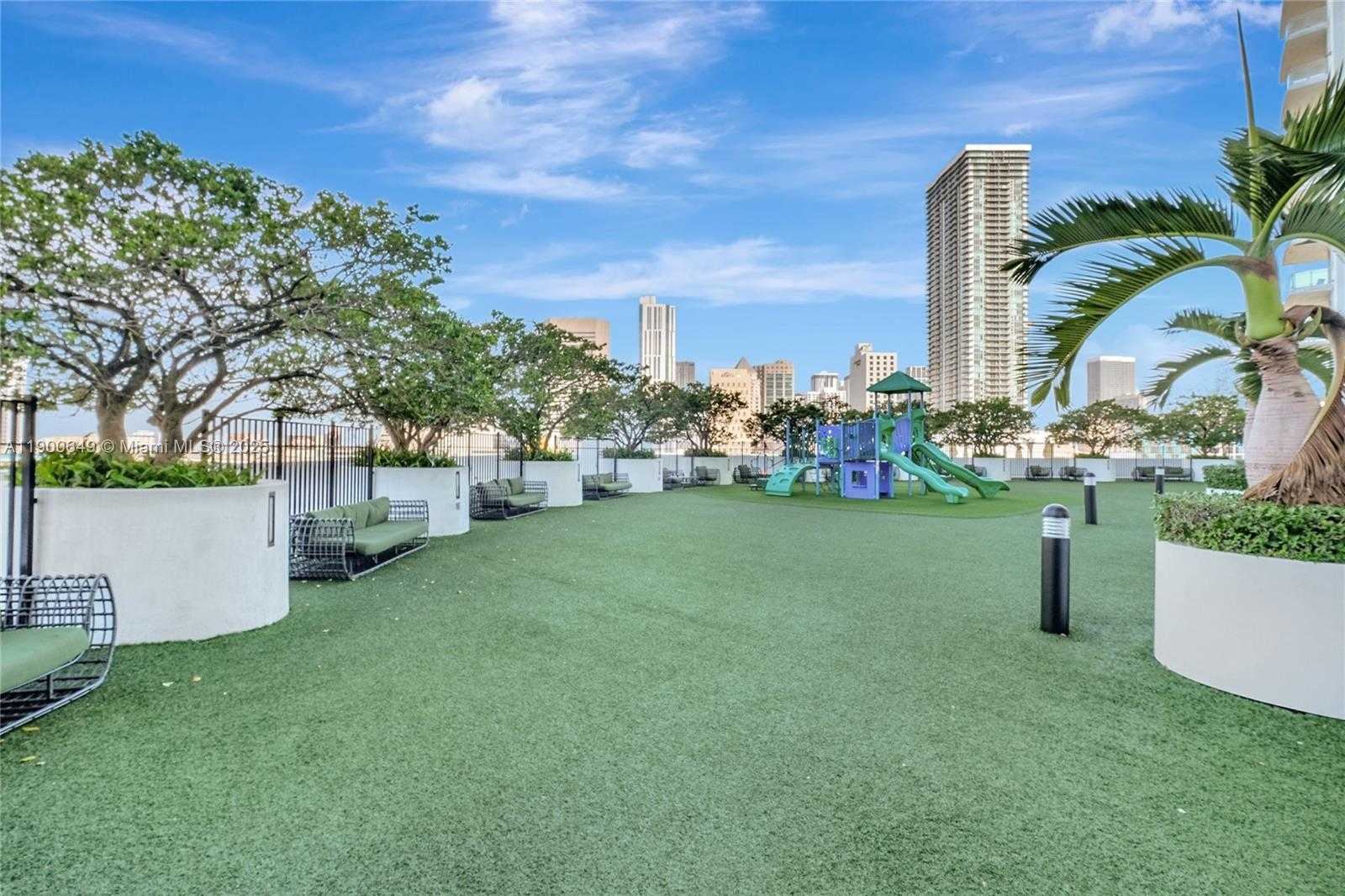 Small Image of 90 SOUTH WEST 3RD ST #1602, Miami Number 65