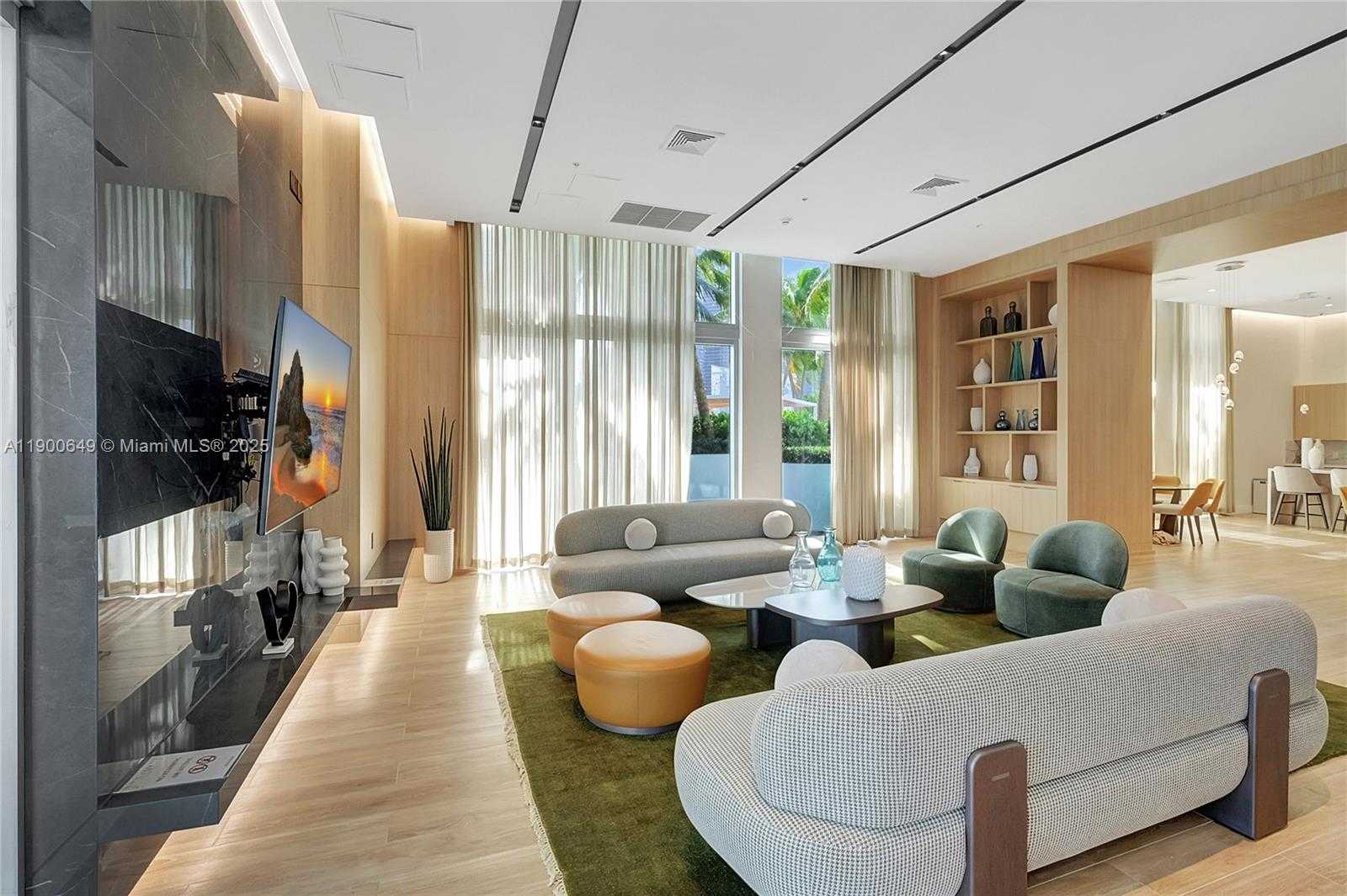 Small Image of 90 SOUTH WEST 3RD ST #1602, Miami Number 80