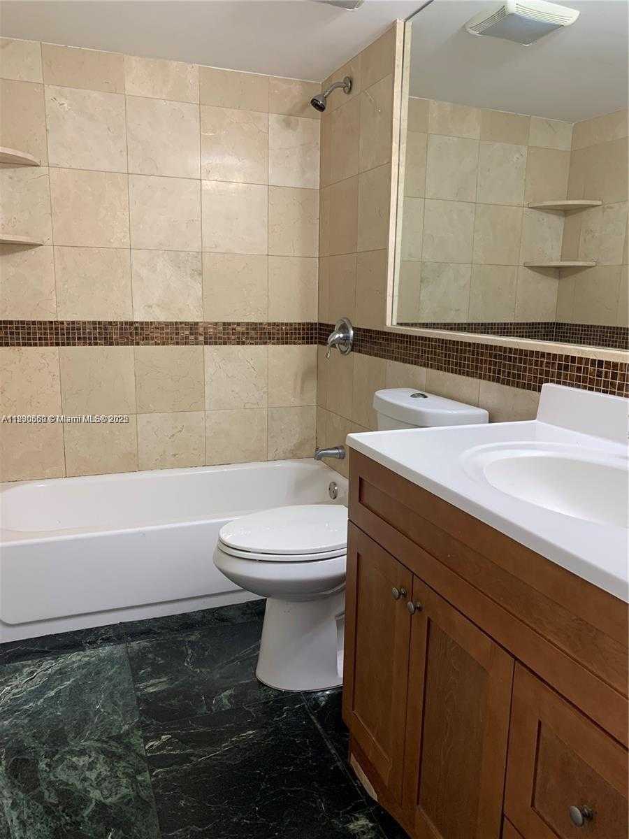 Small Image of 6175 NORTH WEST 186TH ST #102, Hialeah Number 11