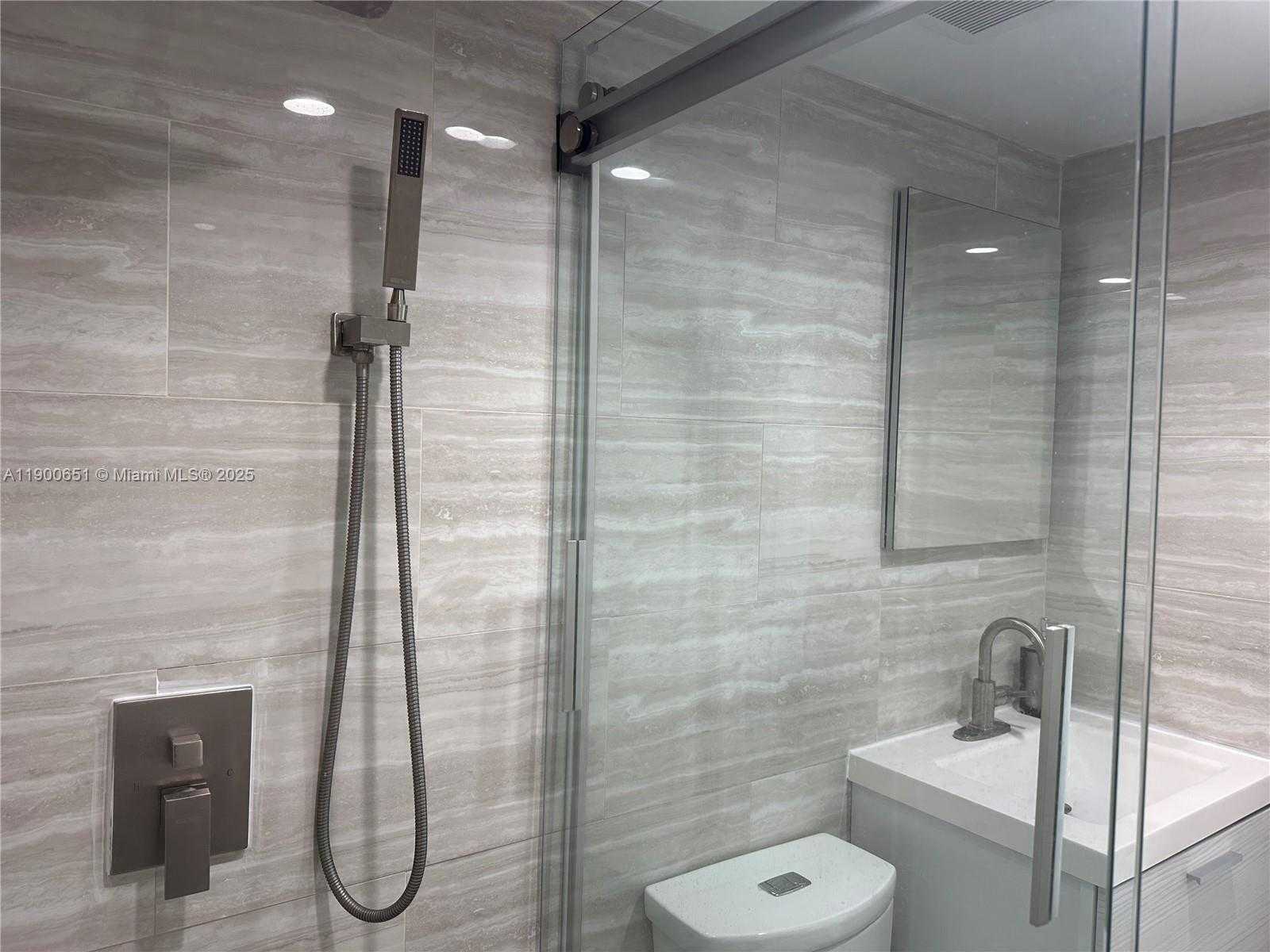 Small Image of 1130 11TH ST #3E, Miami Beach Number 10