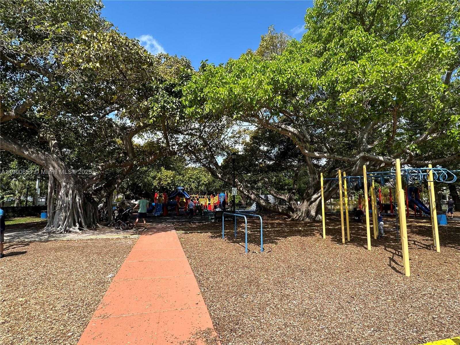 Small Image of 1130 11TH ST #3E, Miami Beach Number 21