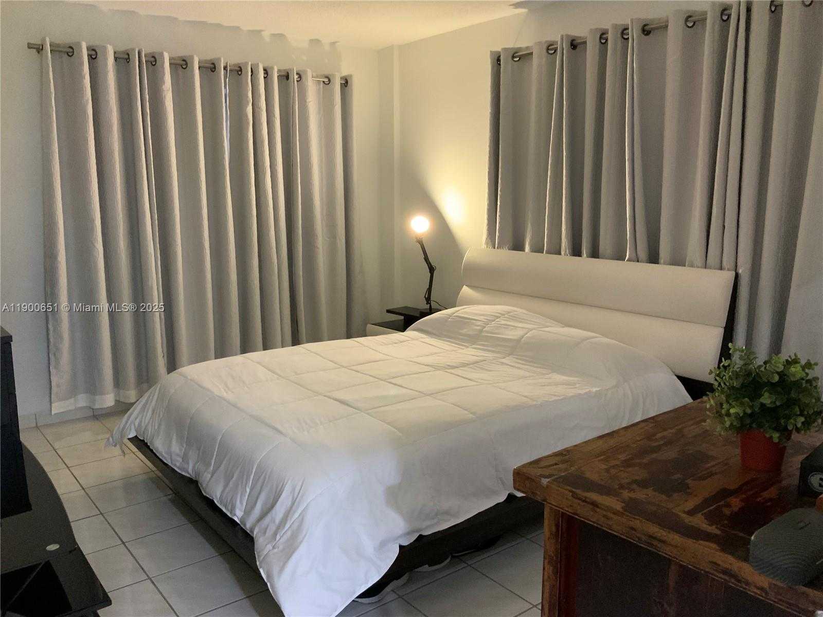 Small Image of 1130 11TH ST #3E, Miami Beach Number 7