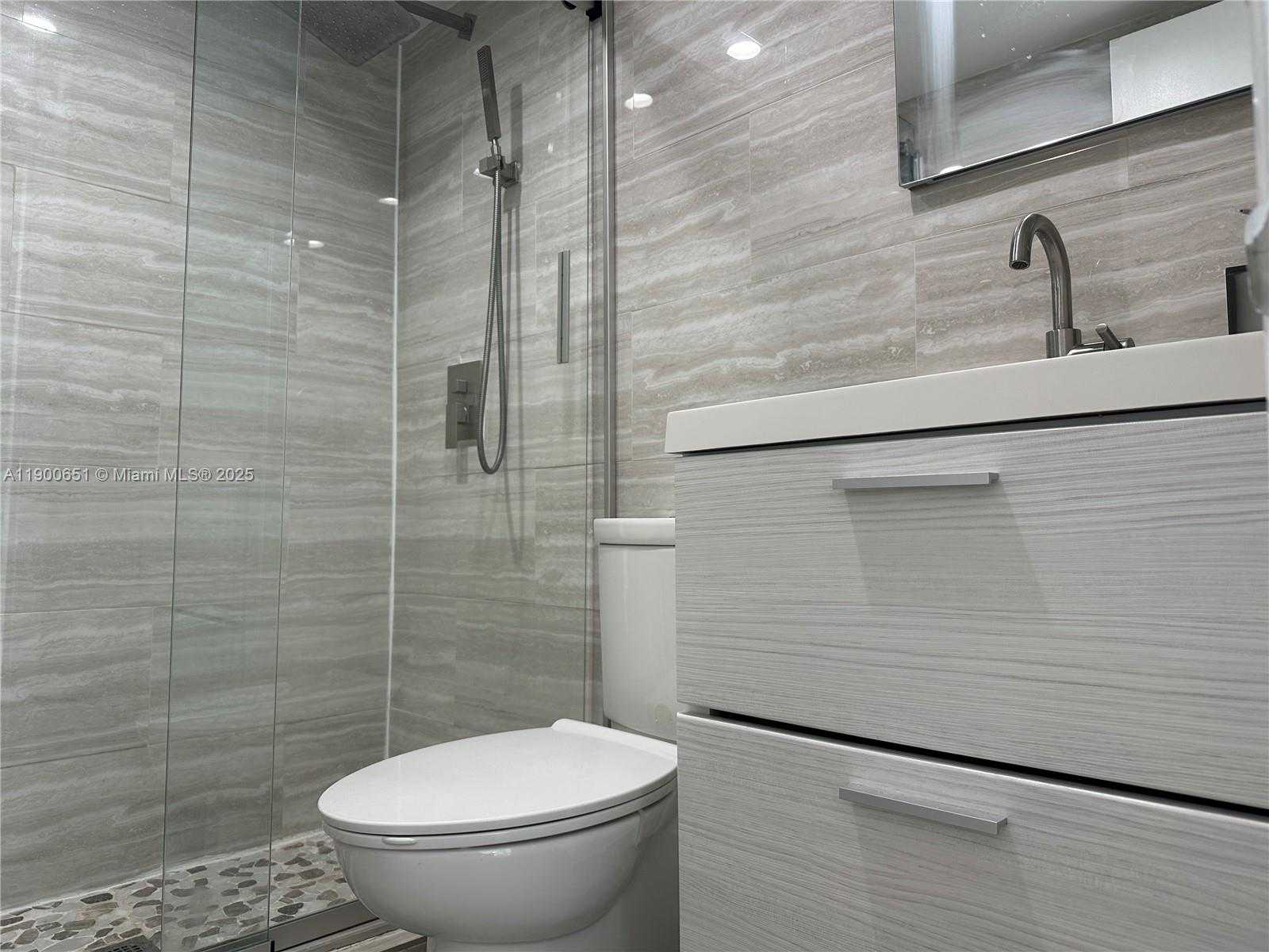 Small Image of 1130 11TH ST #3E, Miami Beach Number 9