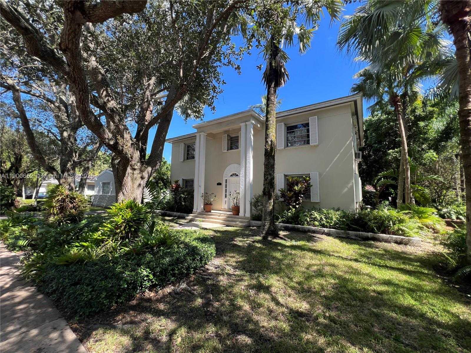 Small Image of 3917 SEGOVIA ST #3917, Coral Gables Number 3