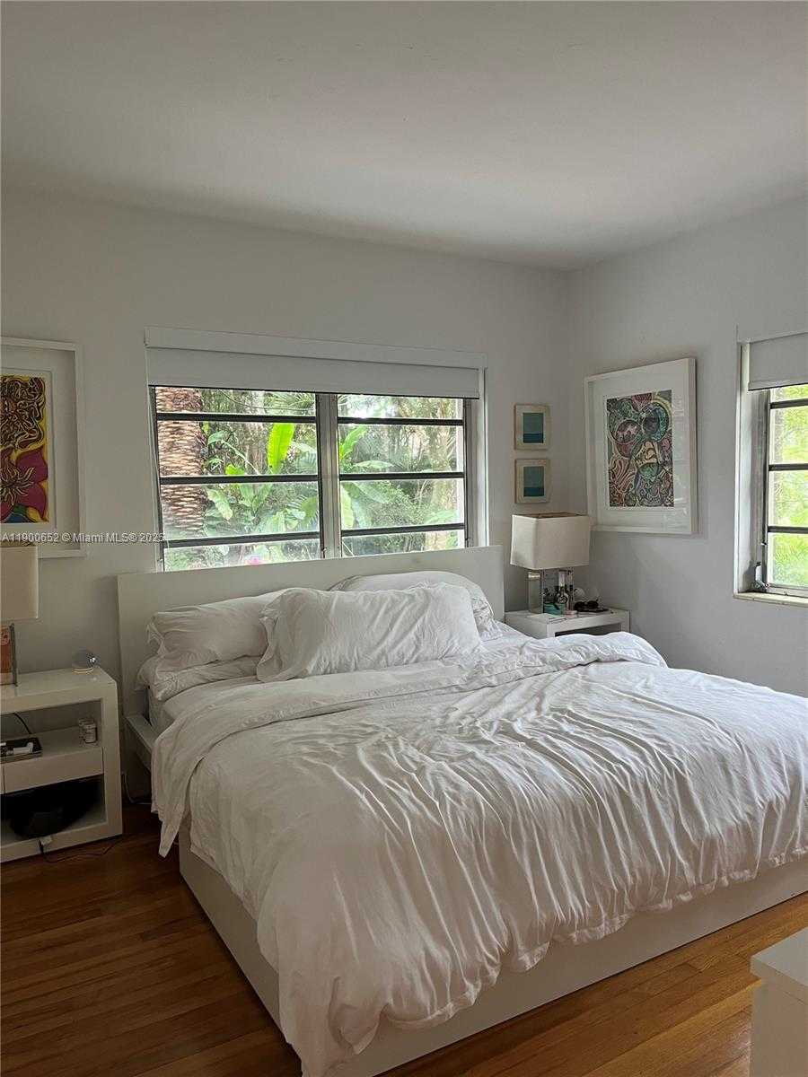 Small Image of 3917 SEGOVIA ST #3917, Coral Gables Number 9