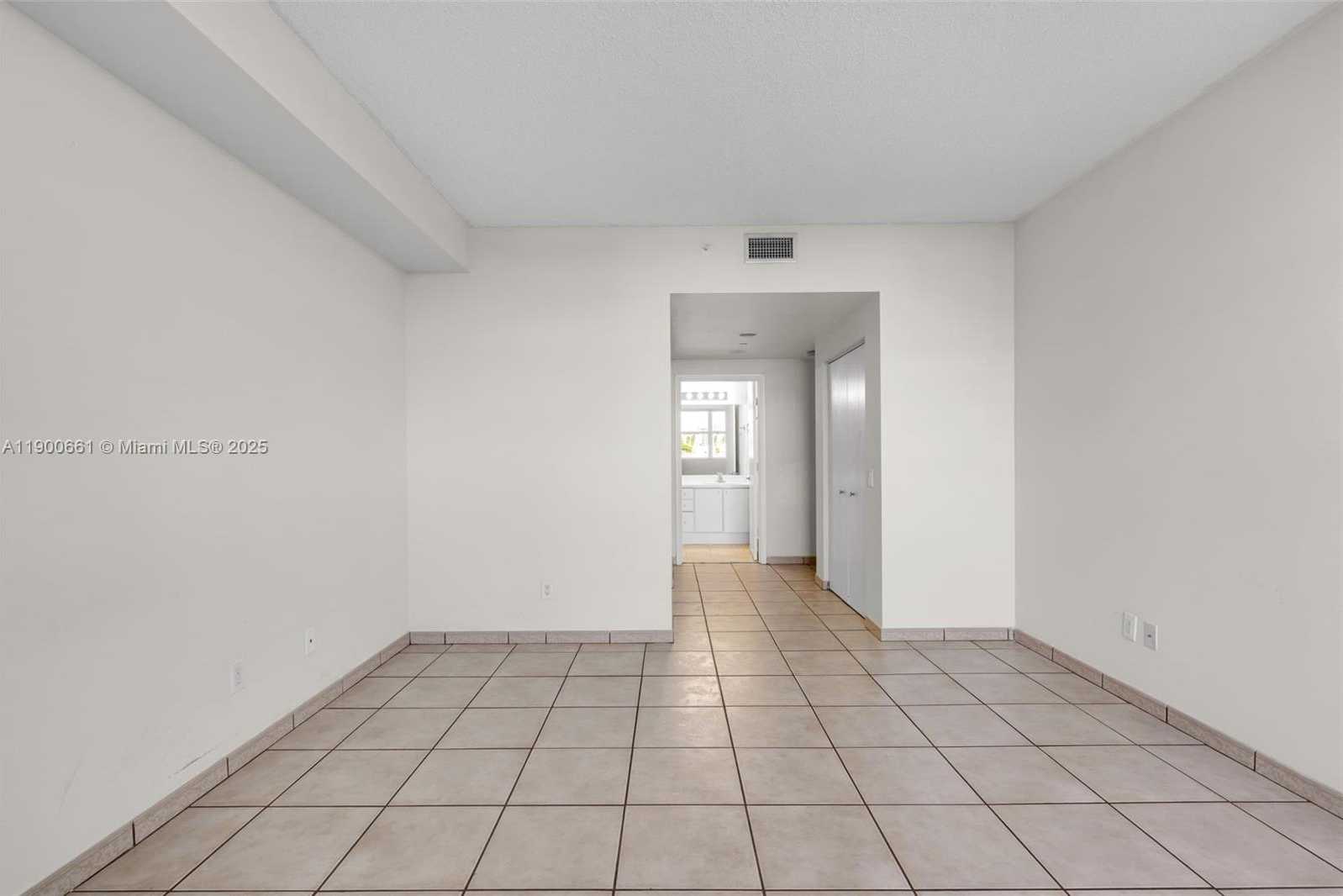 Small Image of 2475 BRICKELL AVE #703, Miami Number 17