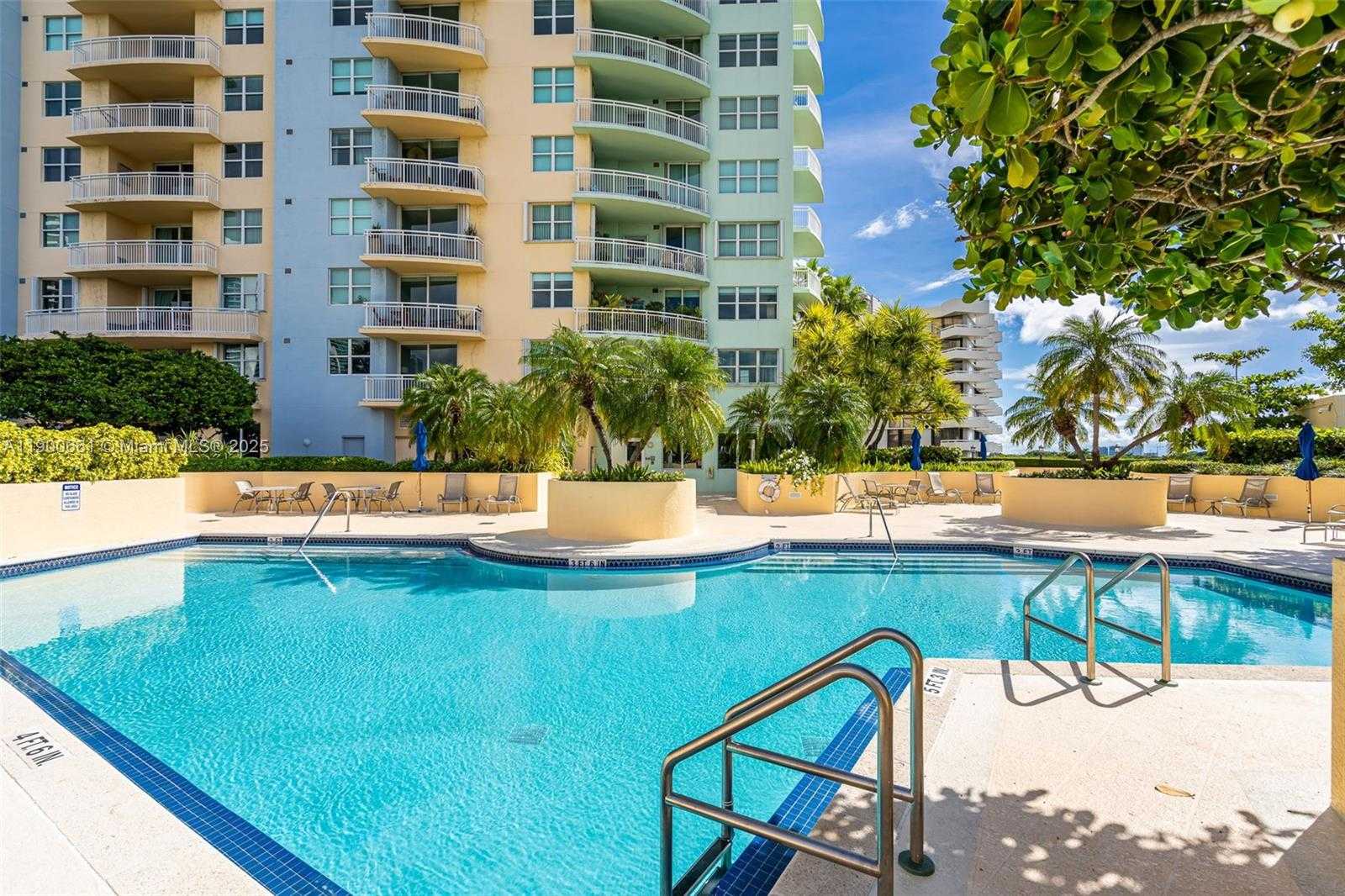 Small Image of 2475 BRICKELL AVE #703, Miami Number 28