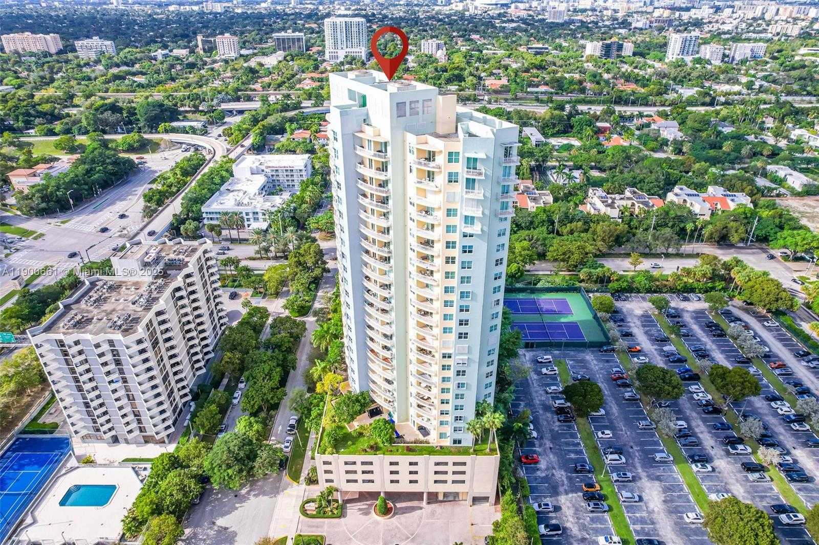 Small Image of 2475 BRICKELL AVE #703, Miami Number 32