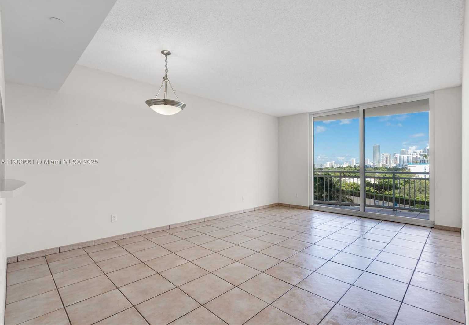 Small Image of 2475 BRICKELL AVE #703, Miami Number 6