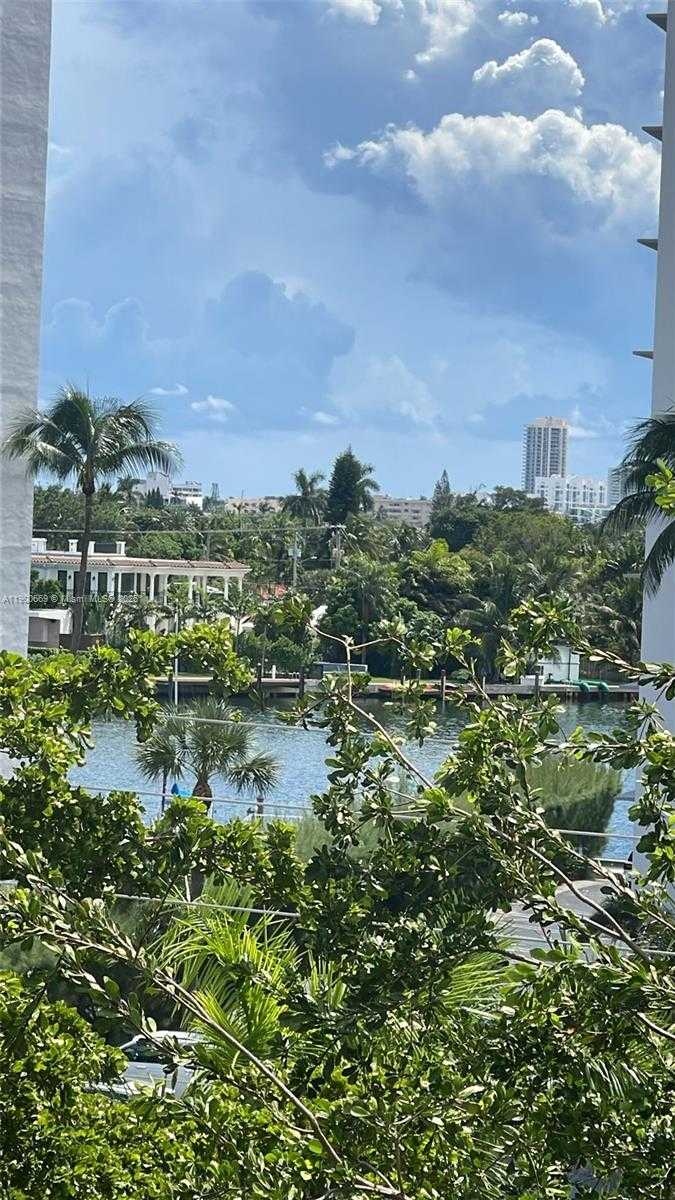 Small Image of 1001 91ST ST #503, Bay Harbor Islands Number 11