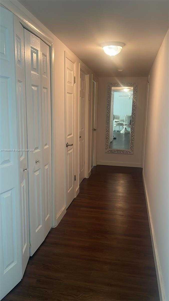 Small Image of 1001 91ST ST #503, Bay Harbor Islands Number 2