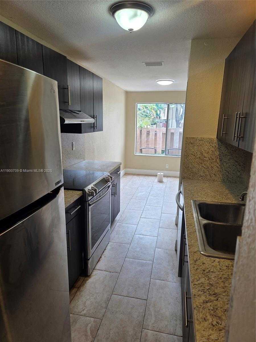 Small Image of 8218 NORTH WEST 8TH PL #2, Plantation Number 2