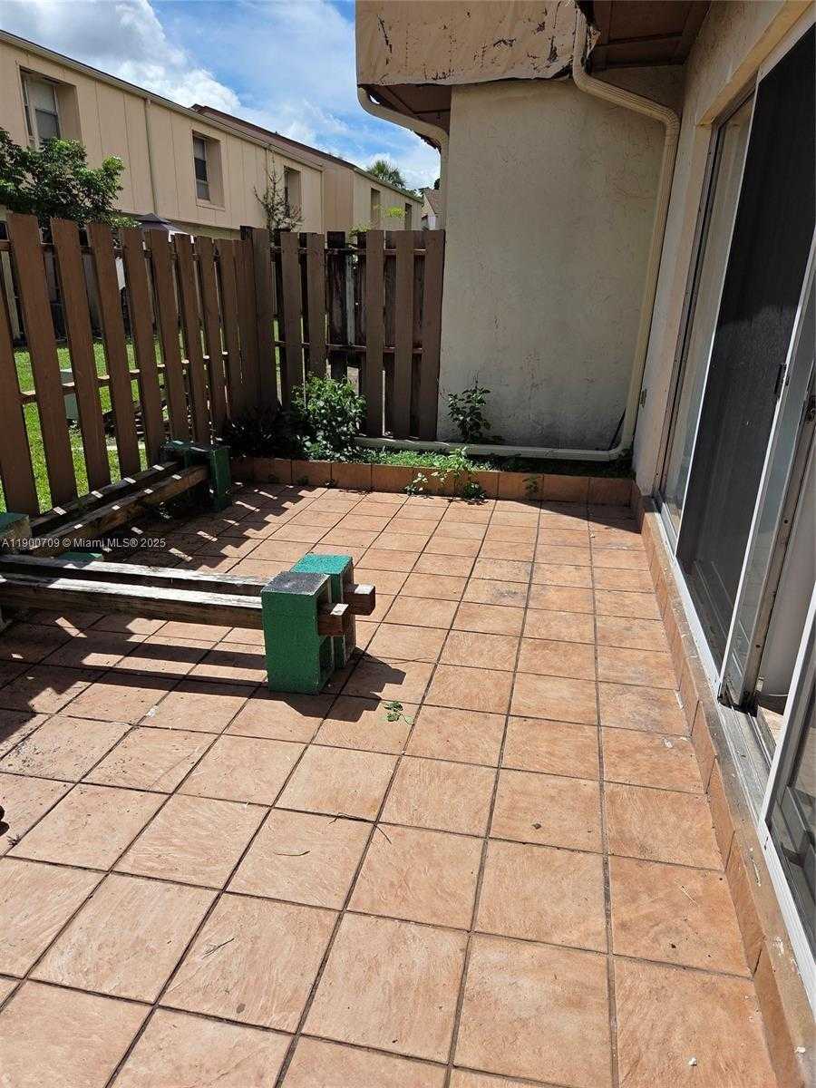 Small Image of 8218 NORTH WEST 8TH PL #2, Plantation Number 5