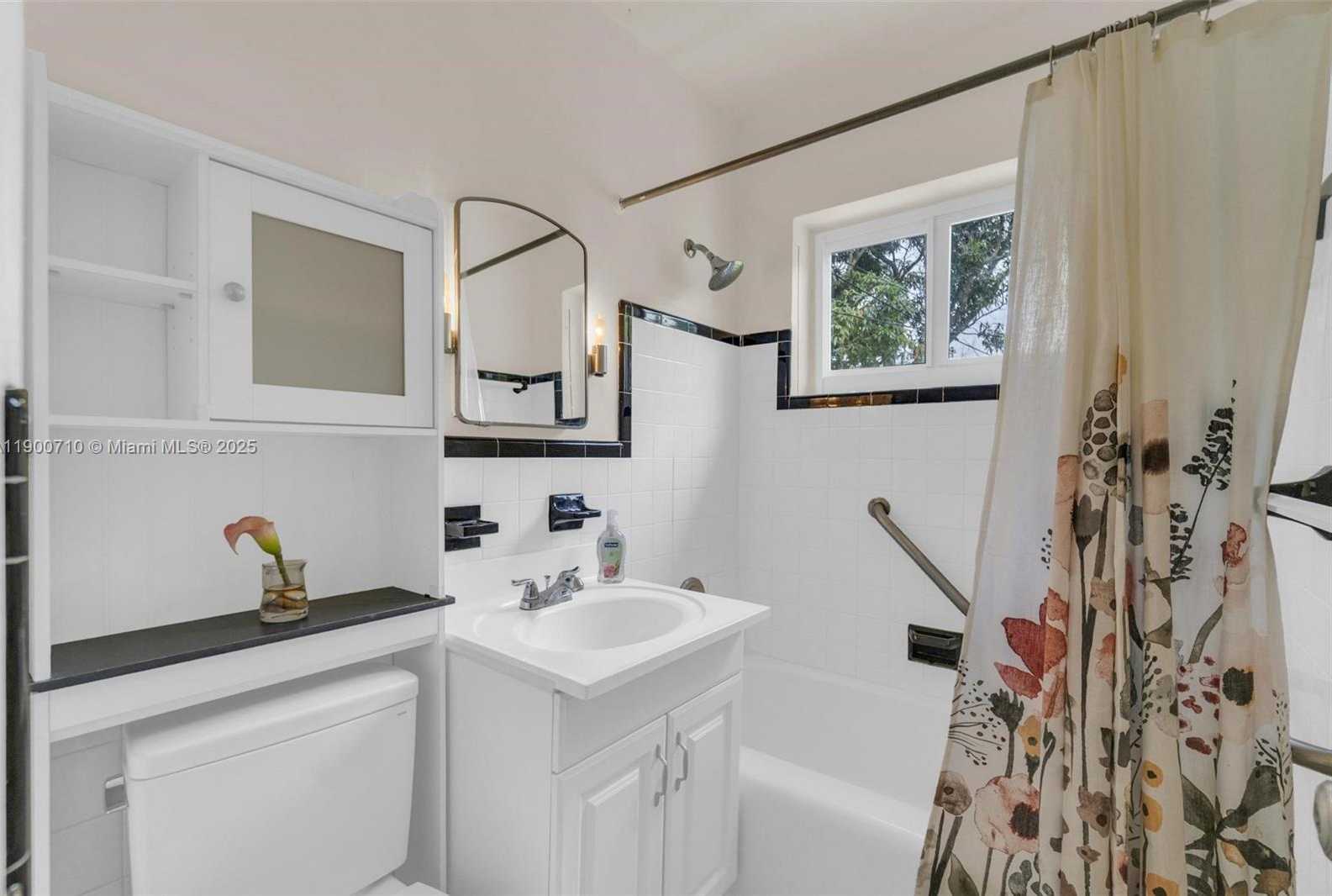 Small Image of 69 NORTH EAST 115TH ST, Miami Number 12