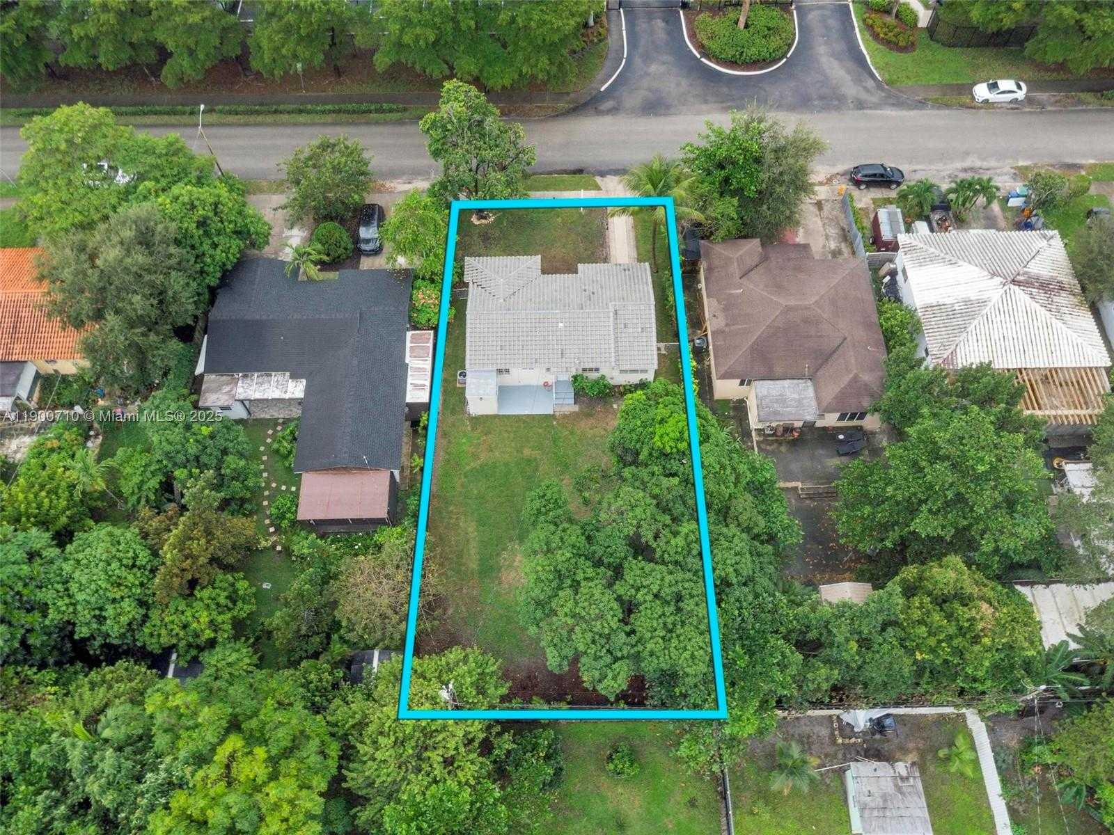 Small Image of 69 NORTH EAST 115TH ST, Miami Number 3