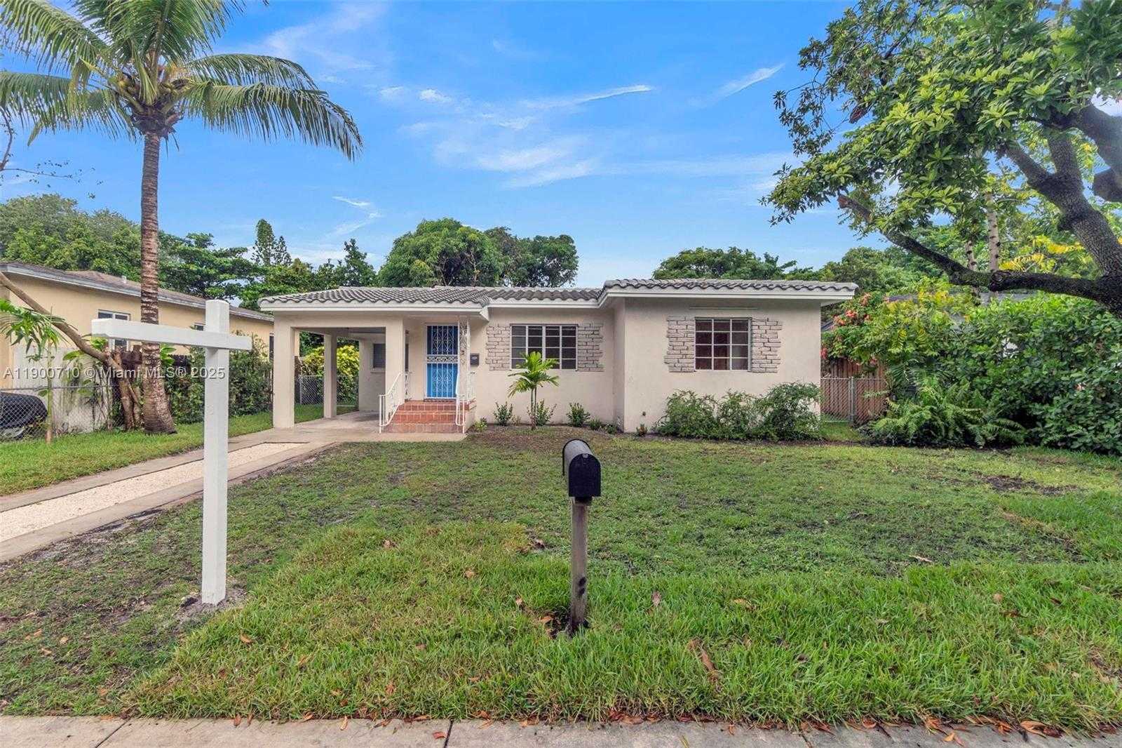 Small Image of 69 NORTH EAST 115TH ST, Miami Number 30