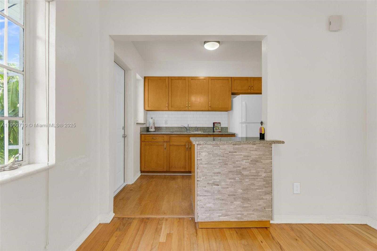 Small Image of 69 NORTH EAST 115TH ST, Miami Number 32