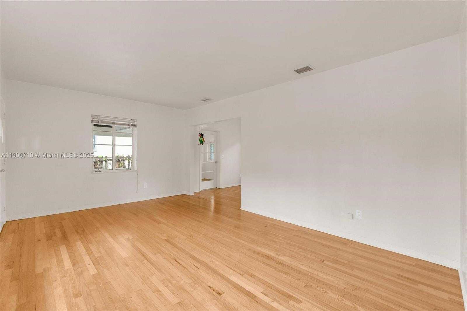 Small Image of 69 NORTH EAST 115TH ST, Miami Number 33