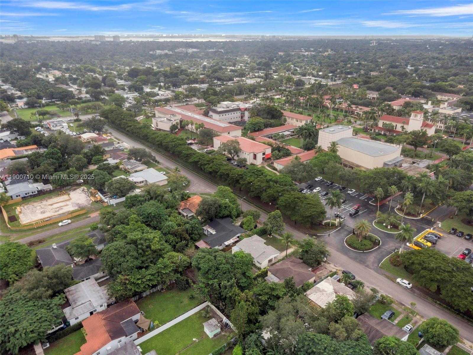 Small Image of 69 NORTH EAST 115TH ST, Miami Number 38