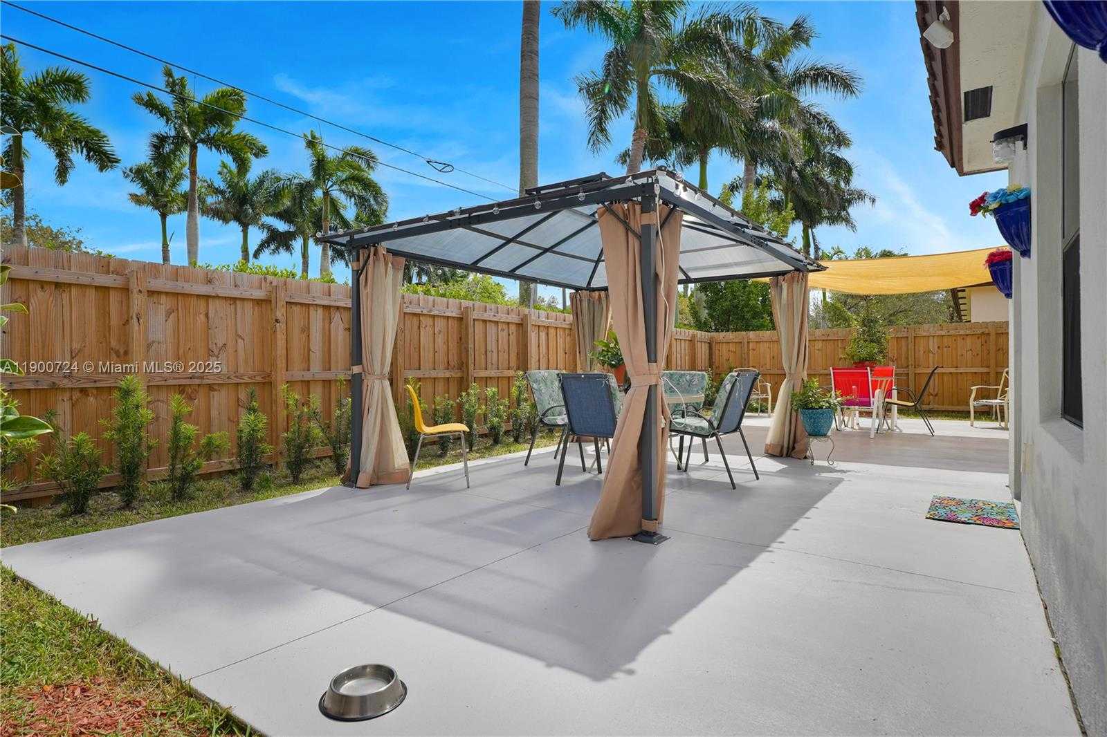 Small Image of 151 NE 27th Terrace, Homestead, FL 33033, USA Number 21