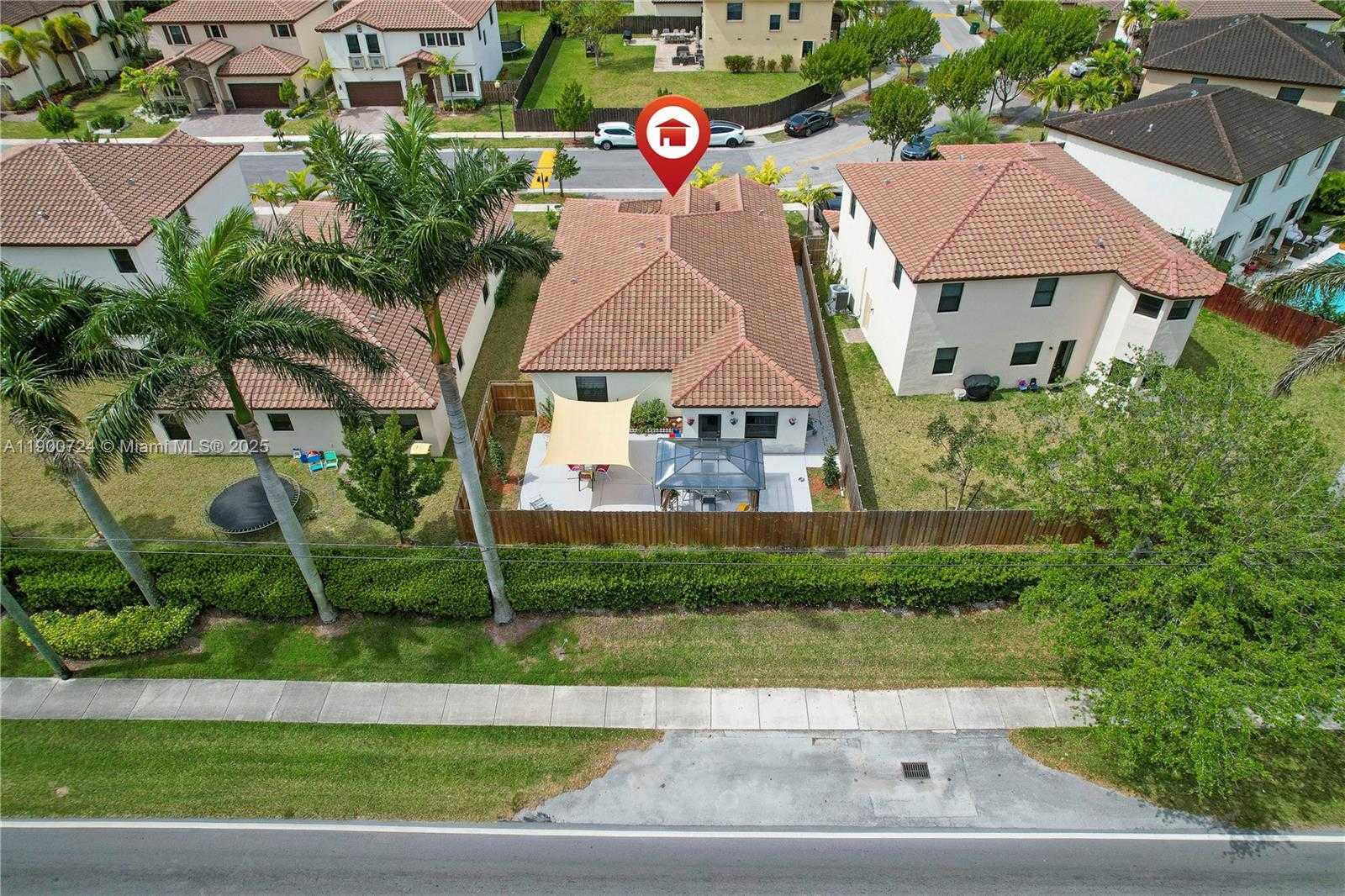 Small Image of 151 NE 27th Terrace, Homestead, FL 33033, USA Number 23
