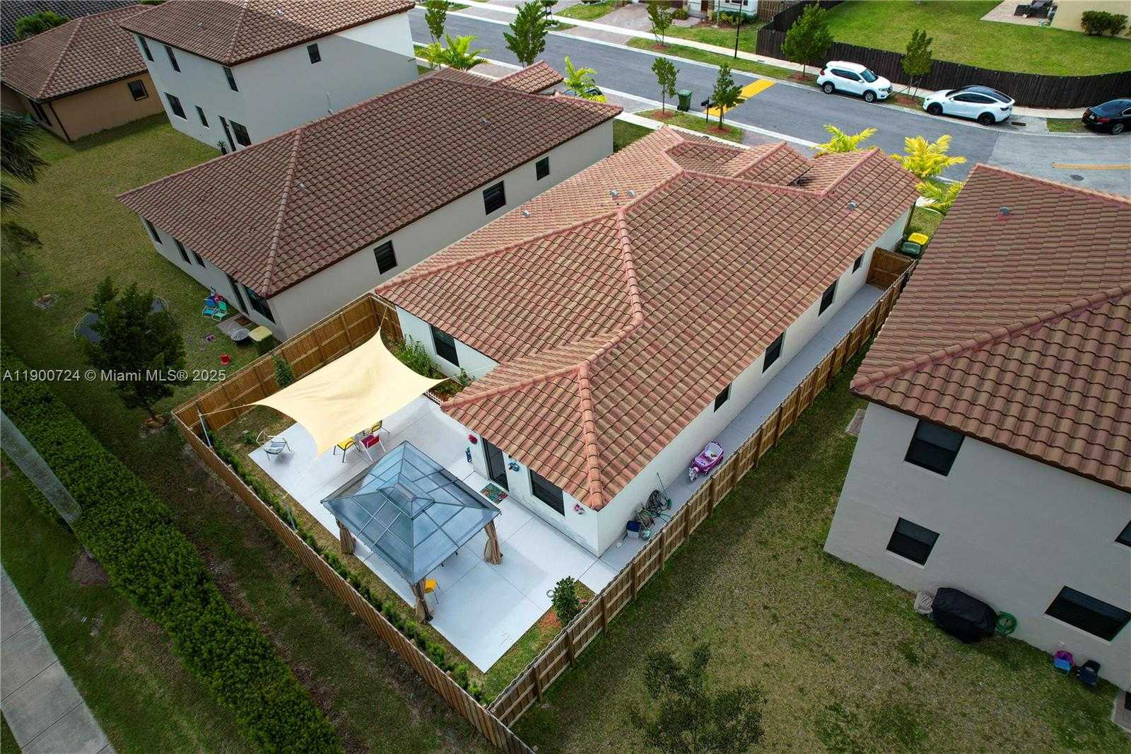 Small Image of 151 NE 27th Terrace, Homestead, FL 33033, USA Number 25