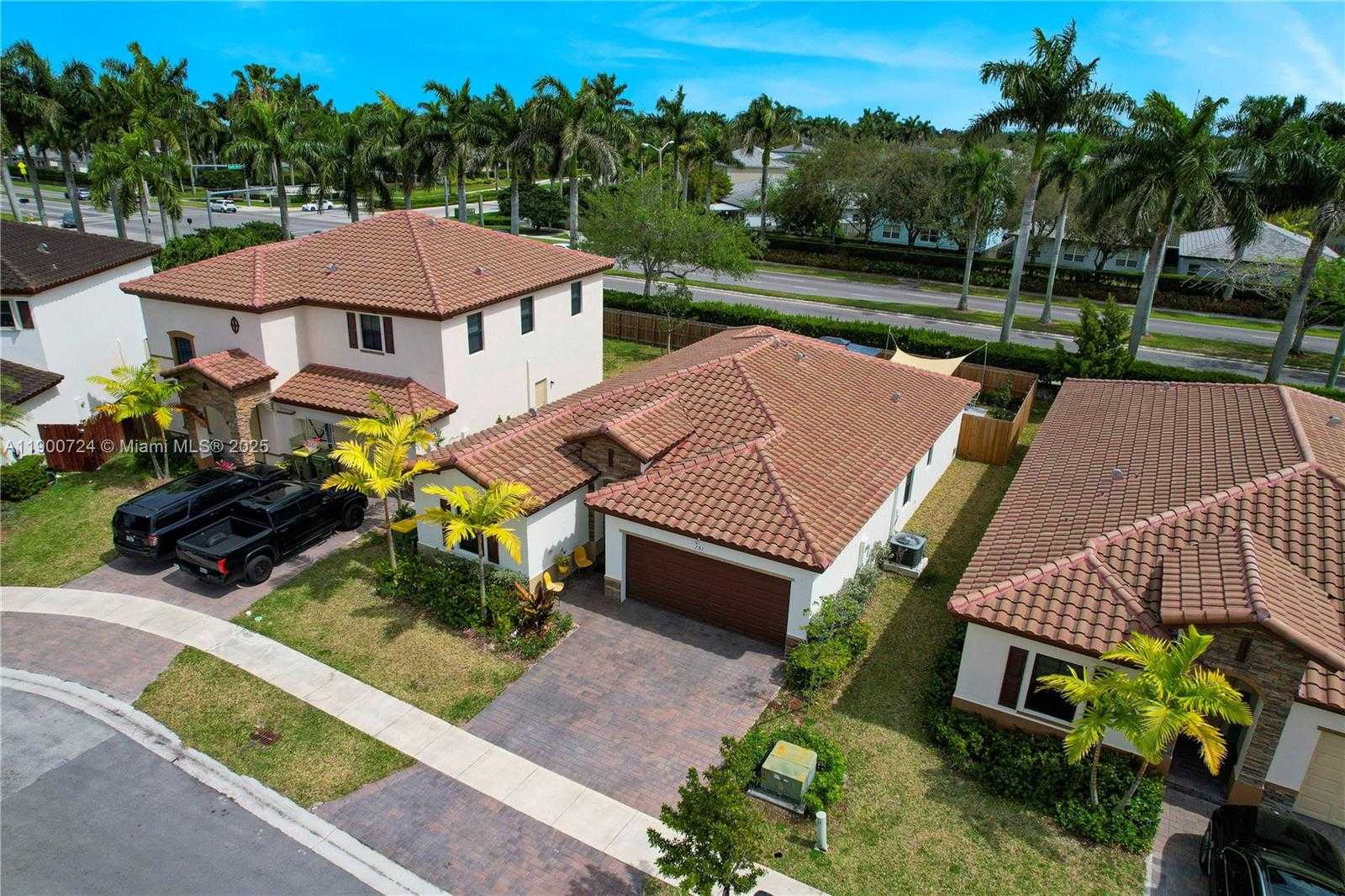 Small Image of 151 NE 27th Terrace, Homestead, FL 33033, USA Number 27