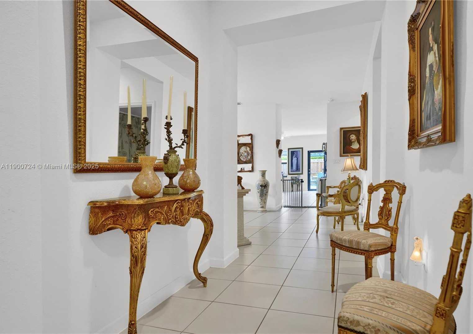 Small Image of 151 NE 27th Terrace, Homestead, FL 33033, USA Number 4