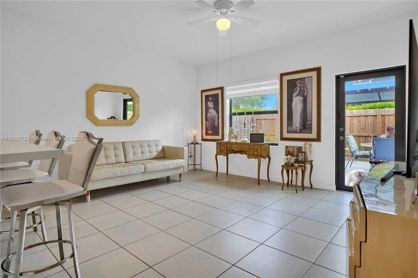Small Image of 151 NE 27th Terrace, Homestead, FL 33033, USA Number 8