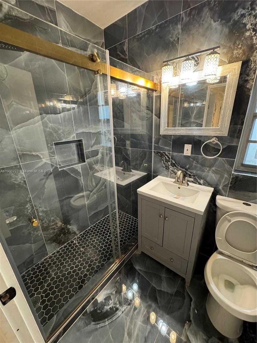 Small Image of 110 NORTH EAST 68TH ST #B, Miami Number 5