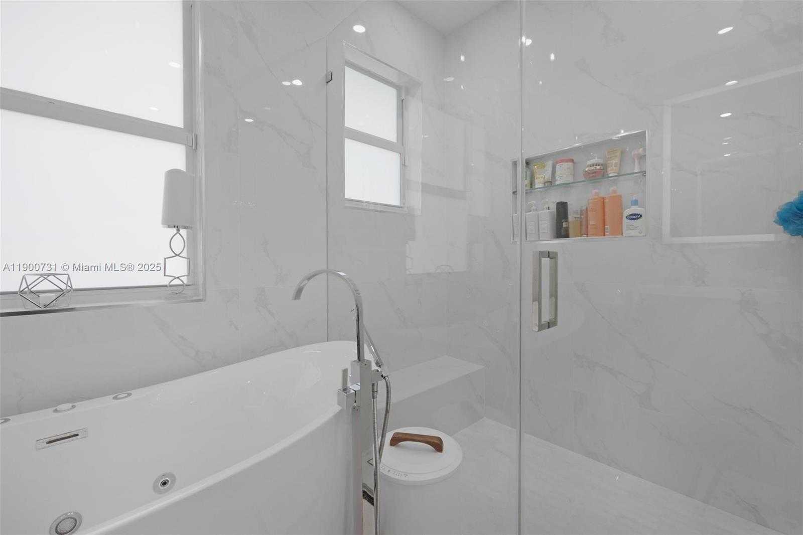Small Image of 19302 SOUTH WEST 132ND PATH, Miami Number 13