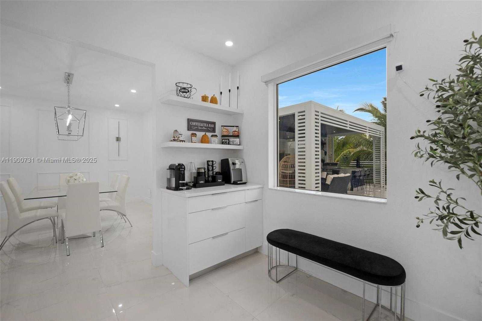 Small Image of 19302 SOUTH WEST 132ND PATH, Miami Number 36